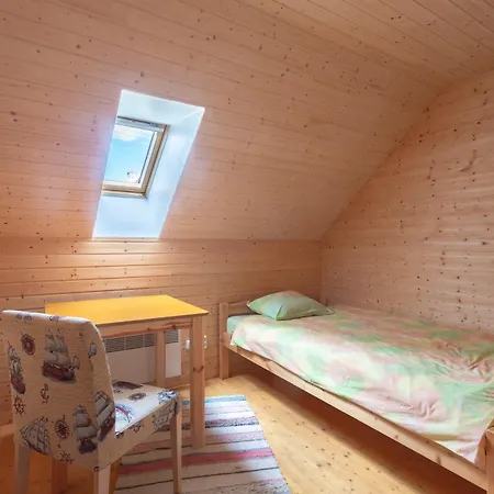 Vaino Turismitalu Feriegård